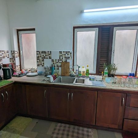 Shiranthi Guest House Раджагирия Екстериор снимка